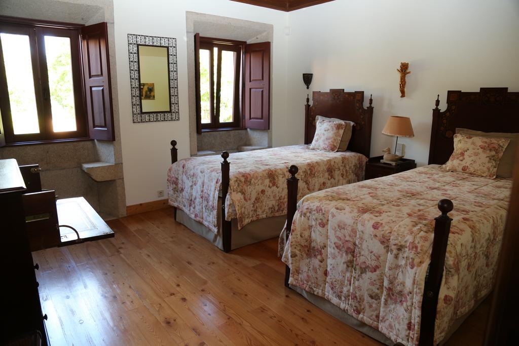 Quinta Dos Castanheiros Bed And Breakfastポンテ・デ・リマ エクステリア 写真